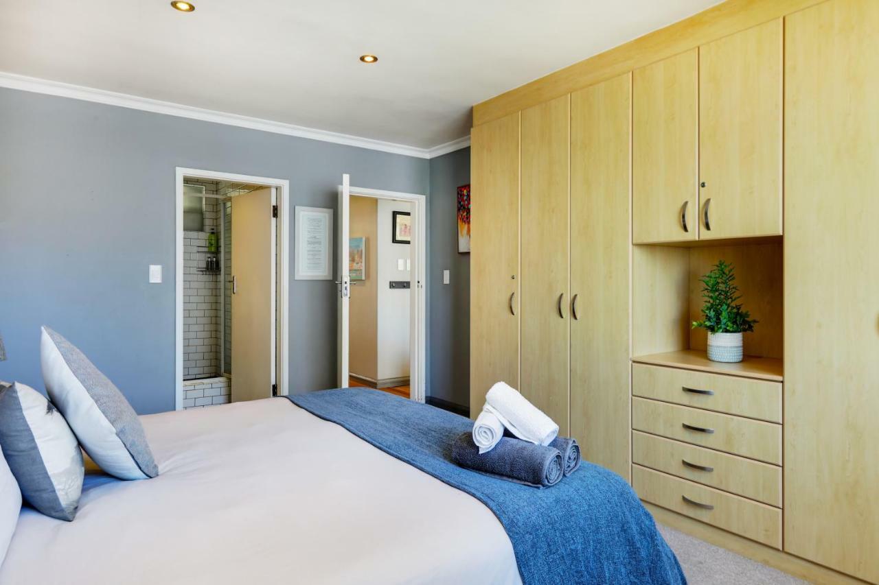 Backup-Powered Bantry Bay View 2 Bed Apartment Cape Town Luaran gambar